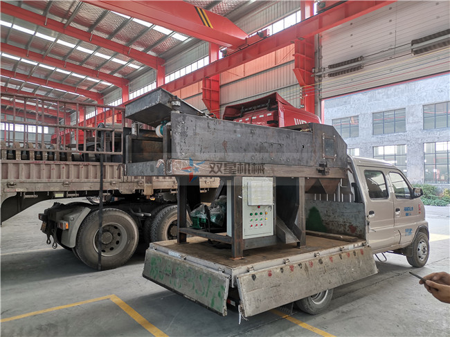 <a href='http://m.94mmp.cn/' target='_blank'><span>廢鋼破碎機</span></a>渦電流分選機發(fā)貨現(xiàn)場實拍