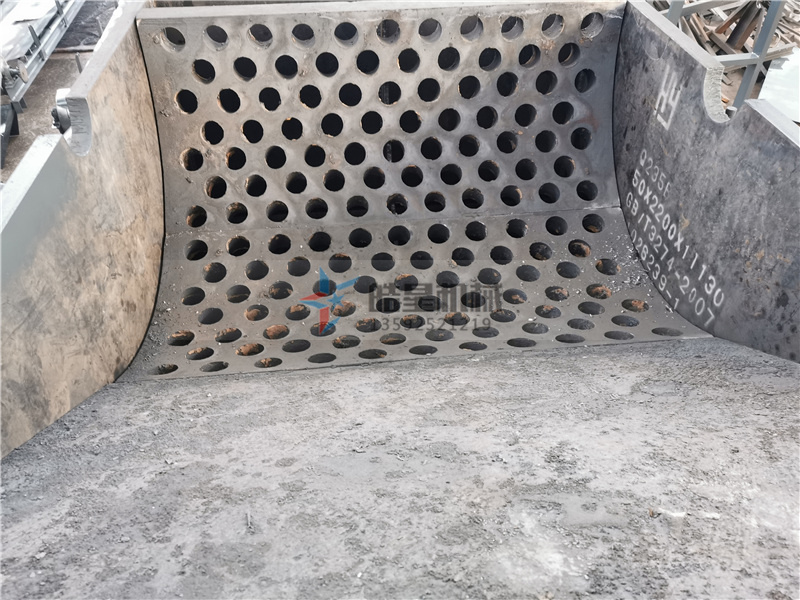 鋁型材破碎機底部篩板部分 鋁型材破碎機底部<a href='http://m.94mmp.cn/case/485.html' target='_blank'><span>篩板</span></a>部分
